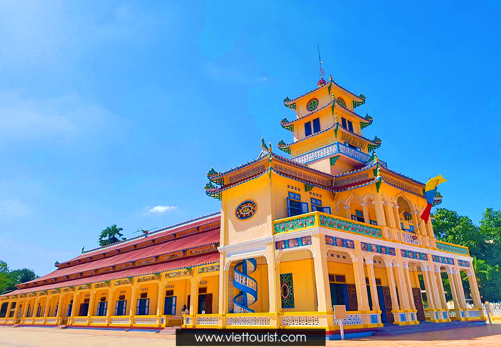 Về Tây Ninh nhớ ghé Hội Thánh Cao Đài Tòa Thánh Tây Ninh