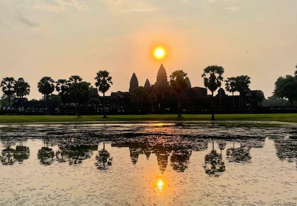 LỊCH SỬ KHÓ TIN CỦA NGÔI ĐỀN CỔ ĐẠI ANGKOR WAT
