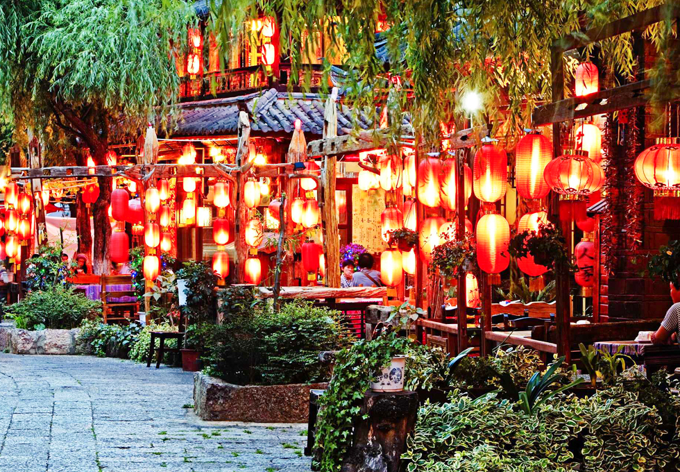ĐẠI NGHIÊN CỔ TRẤN HỚP HỒN DU KHÁCH