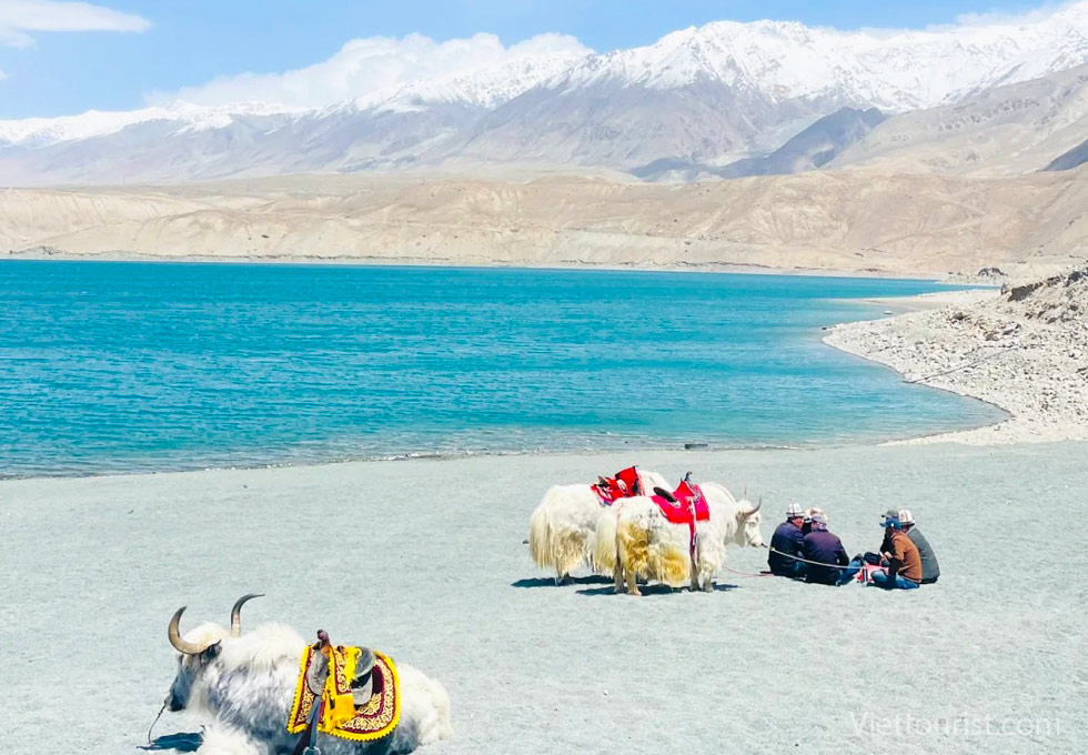 HỒ BAISHA - VIÊN NGỌC SÁNG NHẤT CỦA CAO NGUYÊN PAMIR